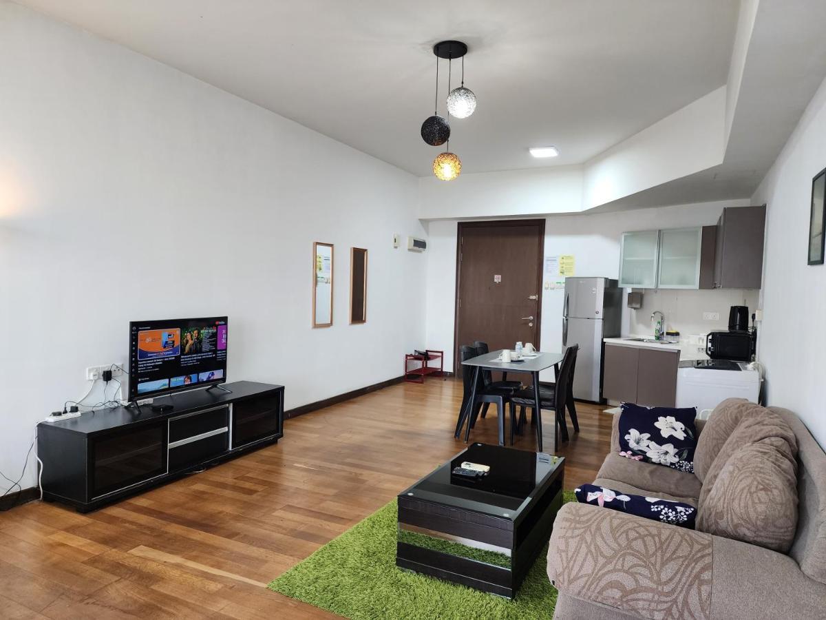 Regalia Klcc Apartment